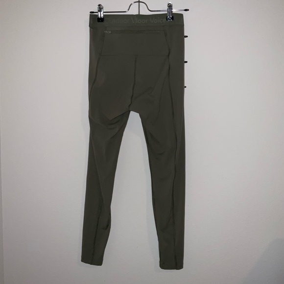 OUTDOOR VOICES SuperForm™ Bloom 7/8 Legging size SMALL - Picture 5 of 6